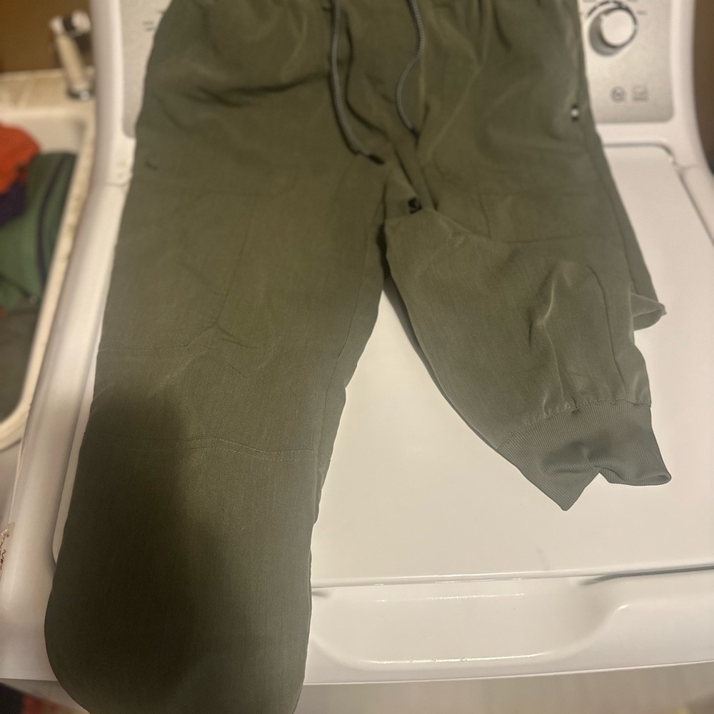 Koi jogger scrub pants